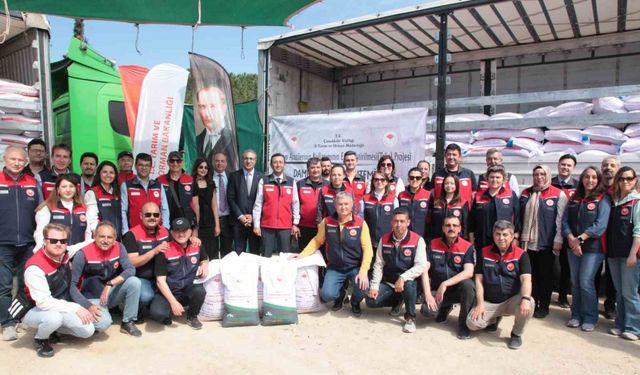 Biga’da Çiftçilere Hibeli Çeltik ve Sorgum Tohumu