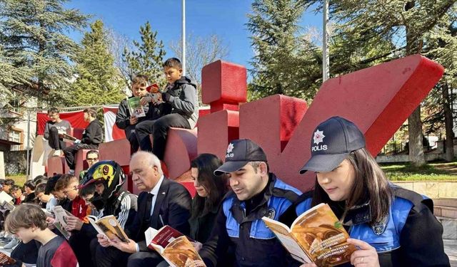 Bilecik’te emniyet mensupları kitap okudu