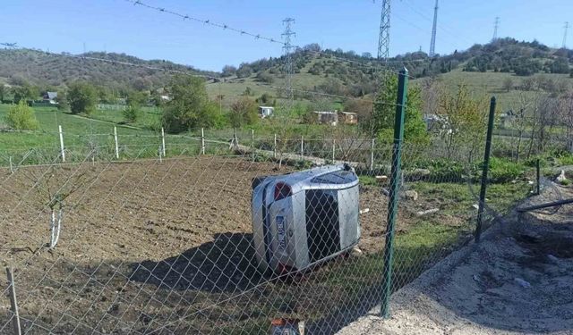 Bilecik’te şarampole yuvarlanan aracın sürücüsü yaralandı