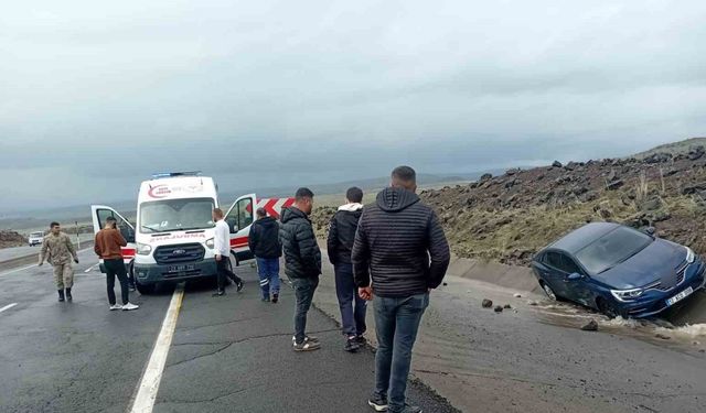 Bingöl-Elazığ karayolunda kaza: 4 yaralı