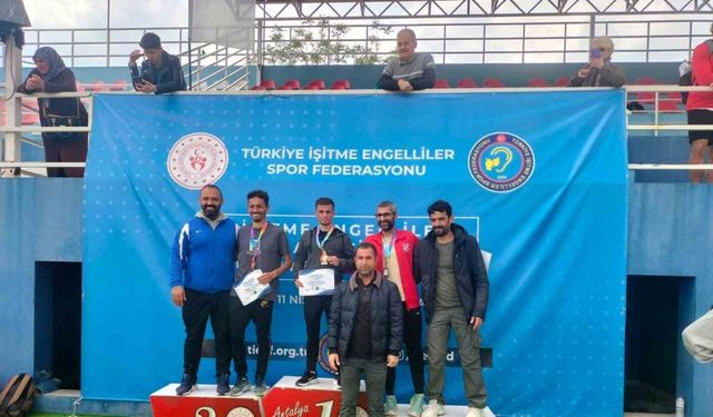 Bitlisli işitme engelli sporcu Türkiye birincisi oldu