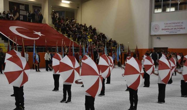 Bitlis’te 23 Nisan coşkusu