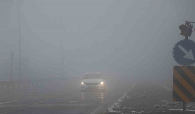 Bolu Dağı’nda yoğun sis sebebiyle görüş mesafesi 20 metreye düştü