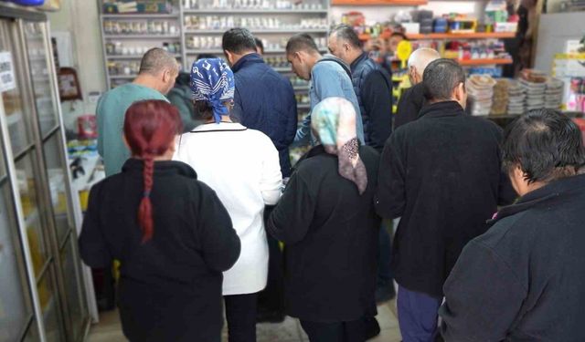 "Boykot" çağrısına alışverişle cevap verdiler