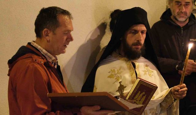 Bozcaada’da Paskalya ayini düzenlendi