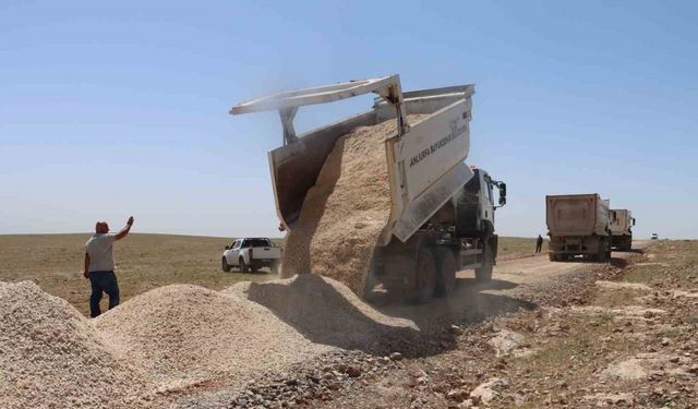 Büyükşehir Belediyesi, Akçakale’de ulaşım sorunlarını çözüyor