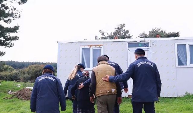 Çanakkale Jandarmasından ihtiyaç sahibi aileye sıcak yuva
