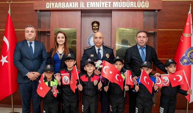 Çocuk evlerinde koruma ve bakım altında bulunan çocuklardan 10 Nisan Haftası sürprizi