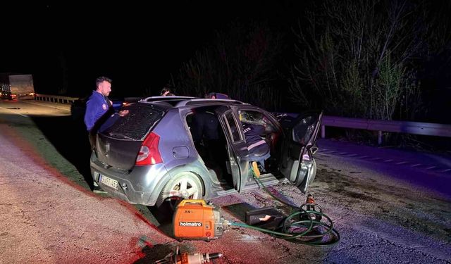 Çorum’da otomobil tıra arkadan çarptı: 1 ölü