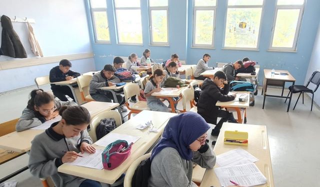 Dicle’de Ayet ve Hadislerle Dinimi Öğreniyorum Yarışması