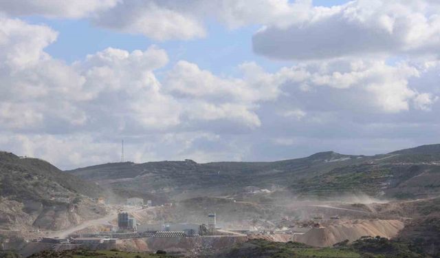 Dinamitle gerçekleştirilen patlamalarda afetzede vatandaşlar tedirginlik yaşıyor