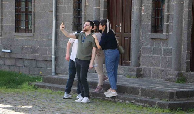 Diyarbakır Müzesi bayram tatilinde 13 bin ziyaretçiyi ağırladı