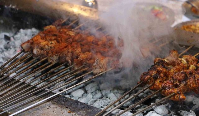 Diyarbakır’da bayramda 50 ton tescilli ciğer kebabı tüketildi