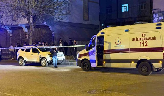 Diyarbakır’da silahlı kavga: 1’i polis 13 yaralı