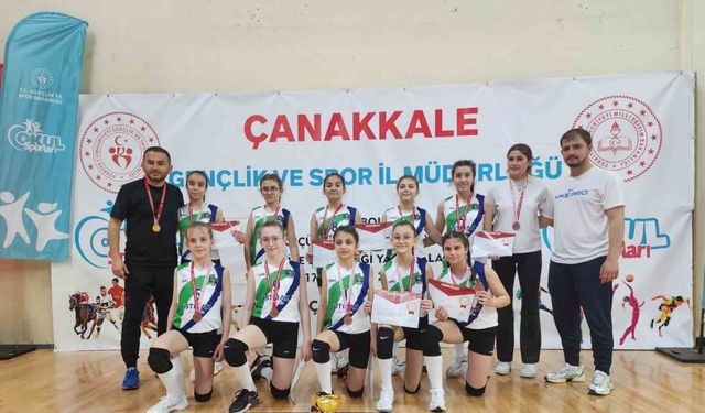Düzceli voleybolcu kızlar tarih yazdı
