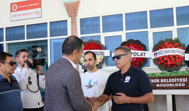 Ersun Yanal’ın babası son yolculuğuna uğurlandı