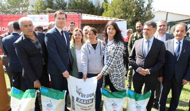 Erzincan’da tohum, fide ve fidan dağıtımı yapıldı