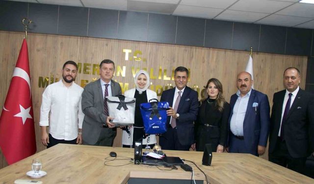 Eski kamyon brandaları çocuklara çanta oldu