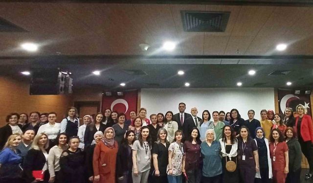 Eskişehir Şehir Hastanesi’nde Ebeler Haftası kutlama etkinliği