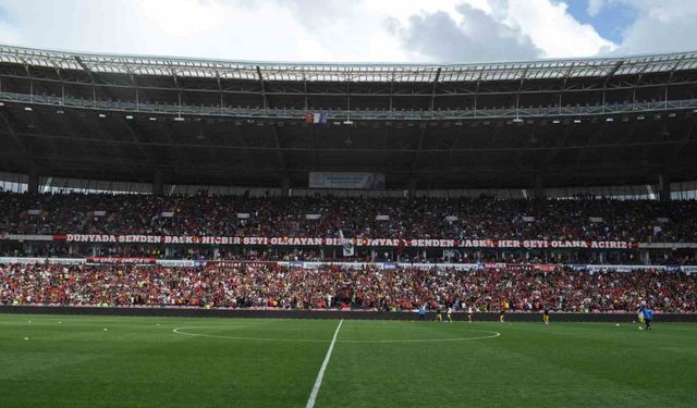Eskişehirspor’dan tarihi taraftar rekoru