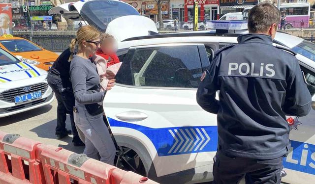 Evinde cesedi bulunan hamile kadının kocası, şehir meydanında yürürken yakalandı