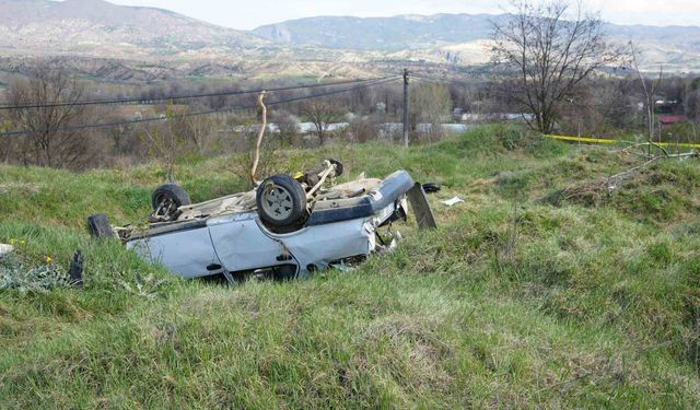 Fiat-Tofaş otomobil hurdaya döndü, 23 yaşındaki genç hayatını kaybetti