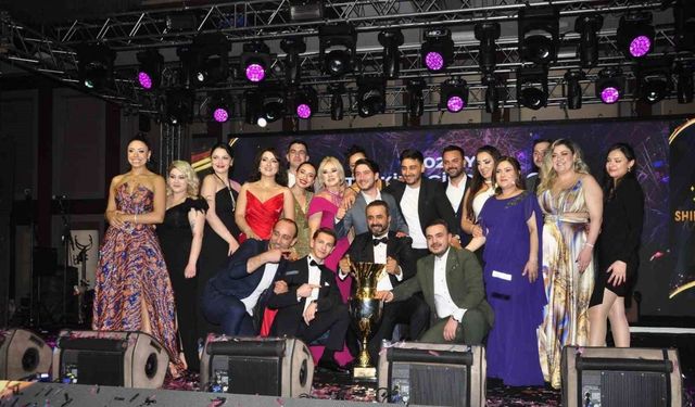 Gayrimenkulün yıldızları ödüllendirildi