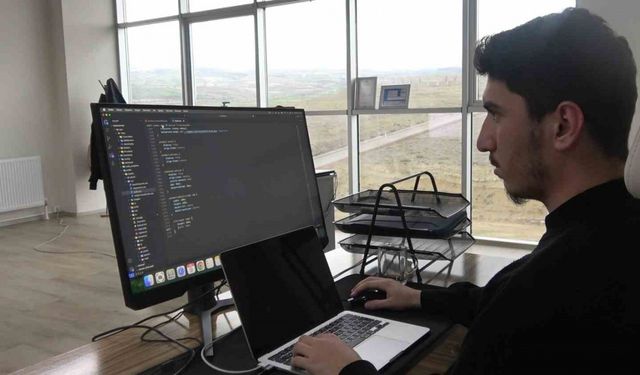 Genç girişimciler Teknokent’te hem öğreniyor hem üretiyor