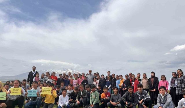 Göldüzü Köyü Ortaokulundan Arin Gölü’nde örnek temizlik etkinliği