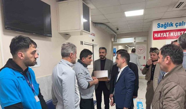 Hak-İş Konfederasyonu Diyarbakır İl Başkanı Aküzüm, üyeleriyle bayramlaştı