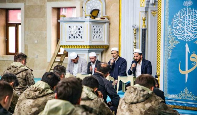 Hakkari’de şehit polisler için mevlit okuldu
