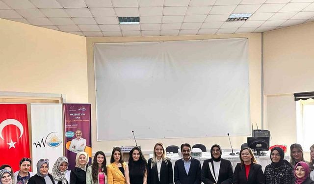 ’Her Şeye Rağmen, Mazeret Yok Çıkış Var Van’ semineri düzenlendi