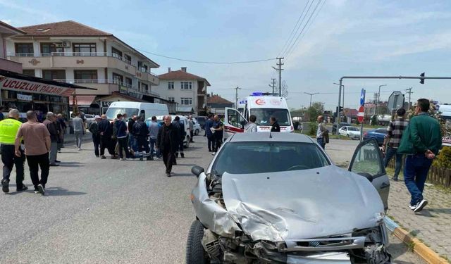 iki aracın çarpıştığı kazada 7 kişi yaralı