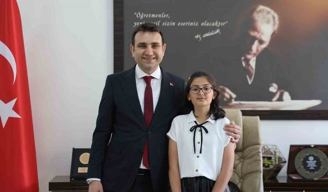 İl Milli Eğitim Müdürü koltuğuna oturan Elif’in ilk icraatı okul servislerinin güvenliği oldu