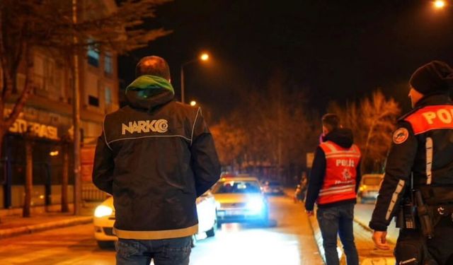 Isparta’da gece denetiminde 208 kişi sorgulandı