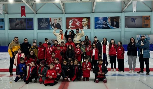 Kars’ta sürat pateni heyecanı sona erdi