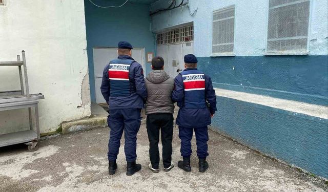 Kastamonu’da dolandırıcılık suçundan aranan şahıs yakalandı