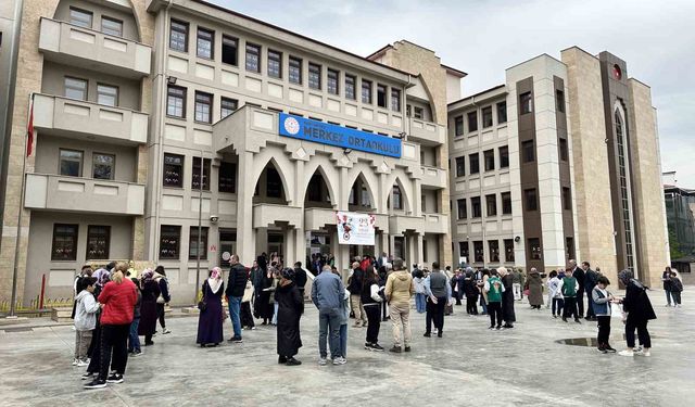 Kastamonu’da öğrencilerin bursluluk sınavı heyecanı