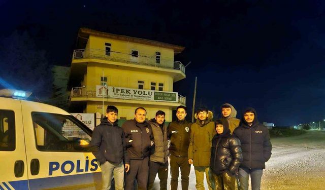 Kavga ihbarına giden çarşı ve mahalle bekçilerine pastalı kutlama