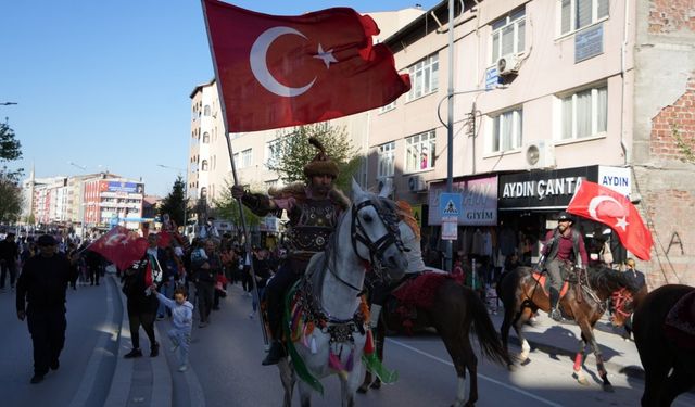 Kepenek giyildi, cura çalındı, Yörükler Burdur’da yürüdü