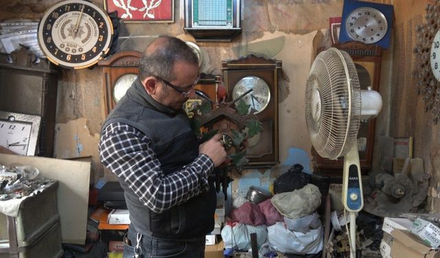 Kilisli saat ustası, çeyrek asırdır zamanın yaralarını sarıyor