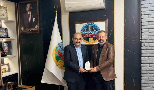 Kızılay’dan DİKO Başkanı Yüksel’e teşekkür plaketi