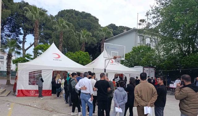 Kızılay’dan en fazla kan ulaştıran 5 öğrenciye bisiklet kampanyası: Uzun kuyruklar oluştu