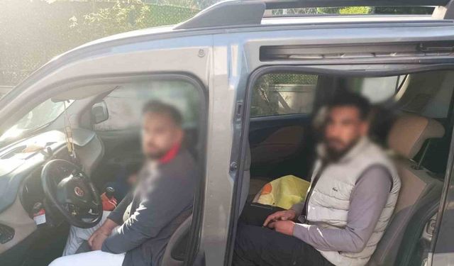 Konya polisi göçmen kaçakçısını suçüstü yakaladı