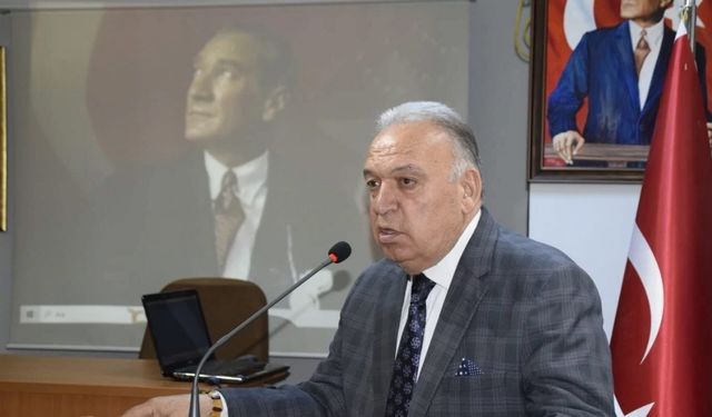 Kuruyan Marmara Gölü 3 ilçenin çiftçisini endişelendiriyor
