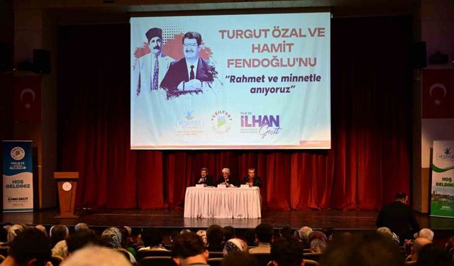 Malatya’da 8’inci Cumhurbaşkanı Turgut Özal ile Başkan Hamit Fendoğlu anısına panel düzenlendi