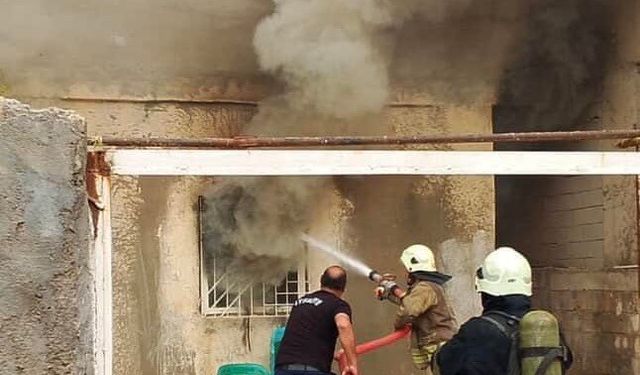 Mardin’de ev yangını itfaiye ekiplerince söndürüldü
