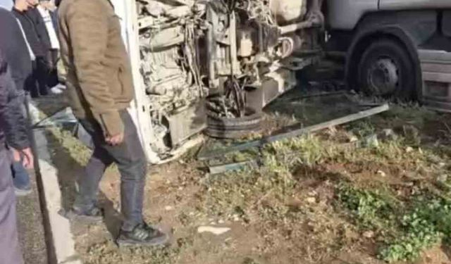 Mardin’de tır ile panelvan çarpıştı: 1 yaralı