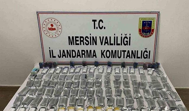 Mersin’de kaçak sigara ticareti yapan 3 şüpheli yakalandı