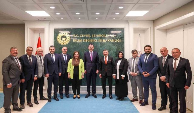 Milletvekili Erbaş ve MHP’li başkanlar bakanlarla görüştü